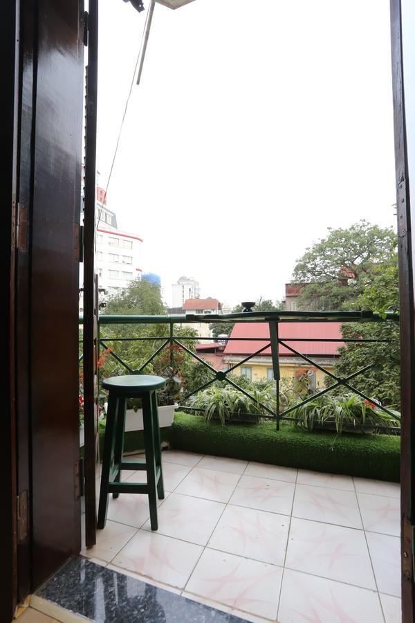 Tuti Lakeside Homestay Hanoi Kültér fotó